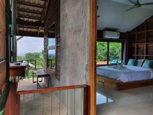 Postel nebo postele na pokoji v ubytování Life koh tao resort