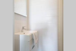 Fotografie z fotogalerie ubytování 2 Bedroom 2 Bathroom Canal Apartment v destinaci Amsterdam