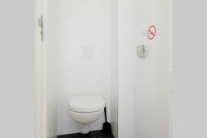 Fotografie z fotogalerie ubytování 2 Bedroom 2 Bathroom Canal Apartment v destinaci Amsterdam