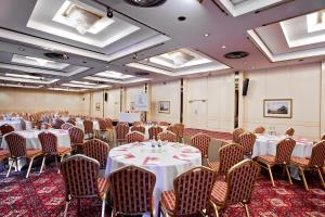 Restaurant o un lloc per menjar a Britannia Hotel Coventry