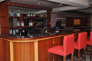 Lounge nebo bar v ubytování Across Hotels & Spa