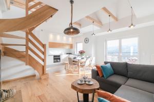 Kuchyňa alebo kuchynka v ubytovaní Apartamenty Na Szczycie z balkonem - Dream Apart