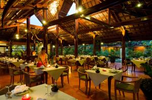 Restaurace v ubytování Angkor Village Hotel - Small Luxury Hotels of the World