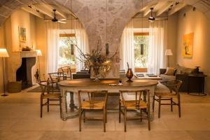 Posezení v ubytování Hotel Mas Bosch 1526