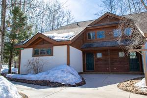 Gallery image of 652 Disciples Village in Boyne Falls