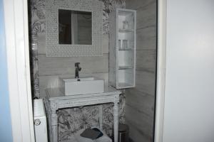 Koupelna v ubytování Les Portes Du Hable + 37 fotografií