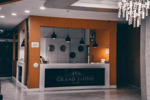 The lobby or reception area at Grand Şahin's Hotel