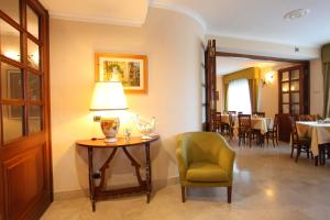 Istumisnurk majutusasutuses Altea Suites
