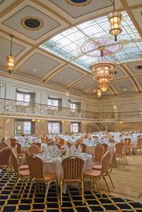 Restaurace v ubytování Prince Of Wales Hotel