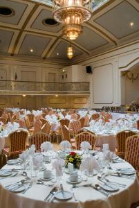 Restaurace v ubytování Prince Of Wales Hotel