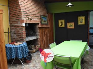Restoran atau tempat lain untuk makan di Casa Elcrismar