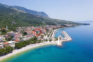 an aerial view of a resort on a beach at Emilia Lofts in Tučepi