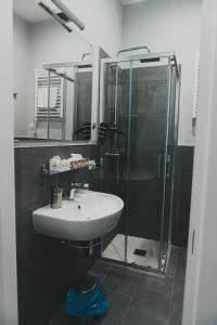 Terno su Napoli tesisinde bir banyo