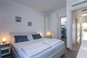 Postel nebo postele na pokoji v ubytování Villa Viviana Fažana Valbandon Heated pool