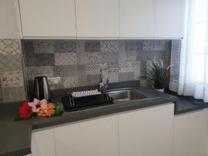 A kitchen or kitchenette at Plaza San Marcos CASCO HISTORICO