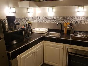 Köök või kööginurk majutusasutuses Riad BILKIS