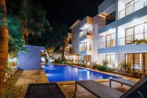 Bazén v ubytování Miranda Beach Resort Baga nebo v jeho okolí