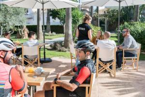 Goście zatrzymujący się w obiekcie Curolla Petit Hotel