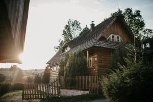 Budova, v ktorej sa horská chata nachádza + 21 fotografií
