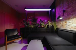 Posedenie v ubytovaní Owntown Apart Hotel