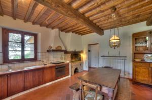 Kuchyňa alebo kuchynka v ubytovaní Agriturismo San Michele