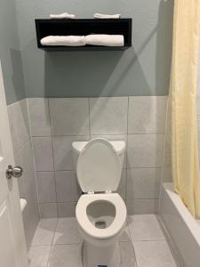 Koupelna v ubytování Crystal Suites