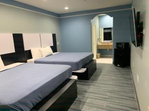 Gallery image of Crystal Suites in Houston