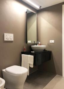 Ένα μπάνιο στο LA CASA DI ANSELMO +14 φωτογραφίες