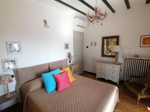 Gallery image of Suite Deluxe a Villa Paradiso in Sirmione