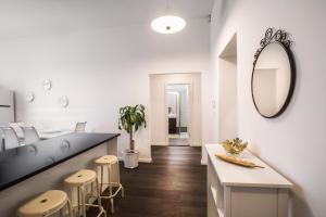 Posedenie v ubytovaní Luxury Modern Designed Oldtown Apartment