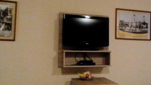TV a/nebo společenská místnost v ubytování Hotel Inka Path