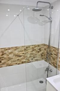 Koupelna v ubytování 2 BDR,2 BATH Amarilla Golf Apartment