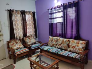2BHK AC Row House Bunglow in good locality的休息区