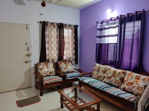 2BHK AC Row House Bunglow in good locality的休息区