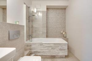 Kúpeľňa v ubytovaní GRANO FLATS Gdańsk - Aura I