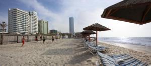 A beach at or near a szállodákat