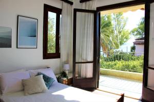 Fotografie z fotogalerie ubytování Sea view apartment in Amarynthos -Evia v destinaci Amarinthos