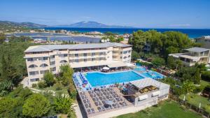 Bassein majutusasutuses Koukounaria Hotel & Suites või selle lähedal