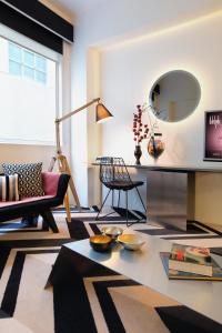 Posezení v ubytování Adelphi Hotel