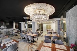 Χώρος καθιστικού στο White Monarch Hotel
