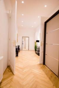 Zdjęcie z galerii obiektu Studio Apartments Opera - Mai's Apartments w Wiedniu