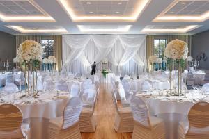 Gallery image of Fairways Hotel Dundalk in Dundalk