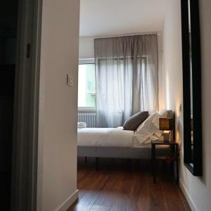 A bed or beds in a room at Sevi modern stay