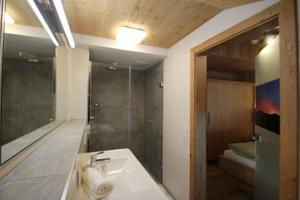 Koupelna v ubytování Schösserhof