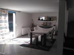 Kuchyň nebo kuchyňský kout v ubytování villa provençale STEVENSON