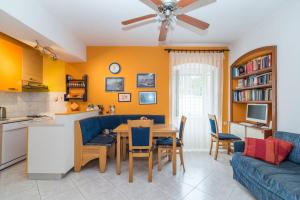 Kuchyň nebo kuchyňský kout v ubytování Apartment Sea Stone