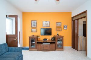 TV a/nebo společenská místnost v ubytování Apartment Sea Stone