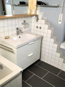 Vonios kambarys apgyvendinimo įstaigoje Haus Rothenberg