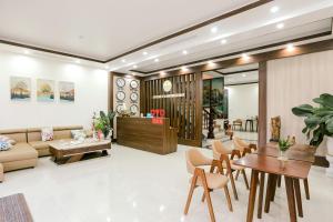 Istumisnurk majutusasutuses MANAROLA Hotel Bãi Cháy