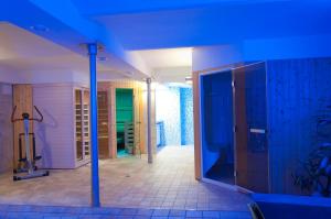 Foto dalla galleria di Active & Wellness Hotel Subterra a Ostrov
